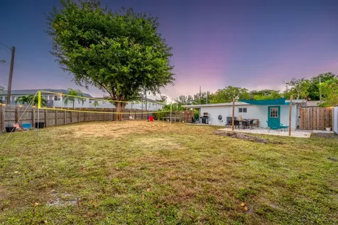 3961 NE 10th Avenue Oakland Park FL 33334