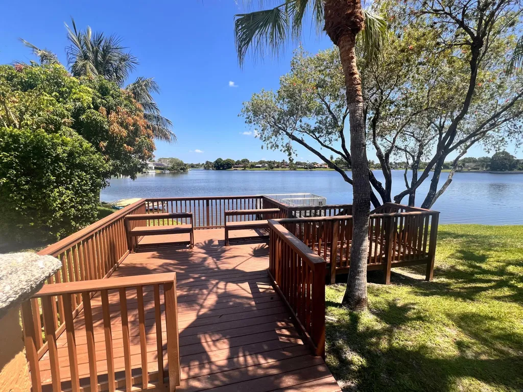 1728 Shoreside Circle Wellington FL 33414