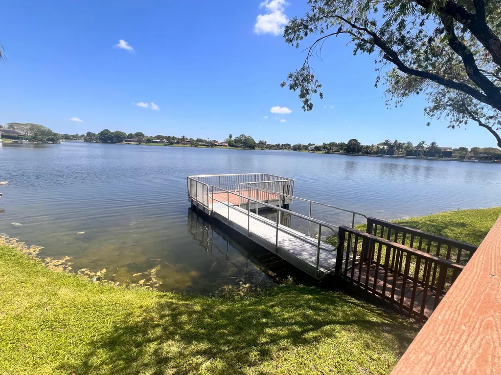 1728 Shoreside Circle Wellington FL 33414