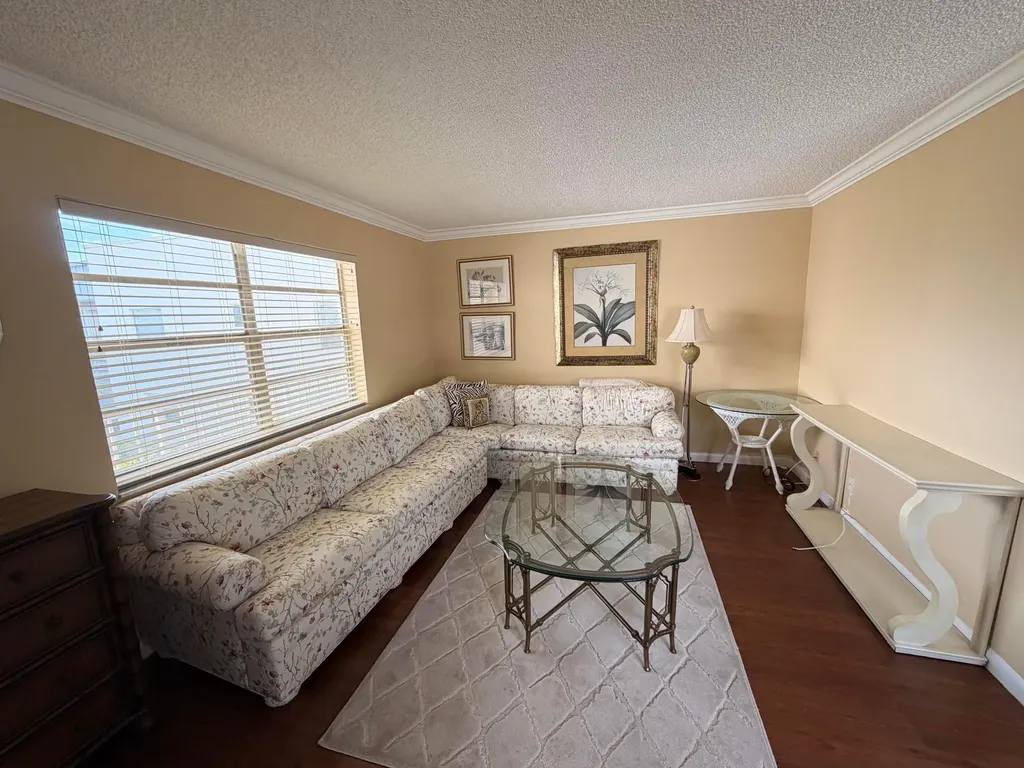569 Normandy L Delray Beach FL 33484