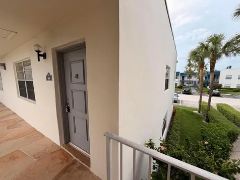 569 Normandy L Delray Beach FL 33484