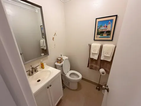 569 Normandy L Delray Beach FL 33484