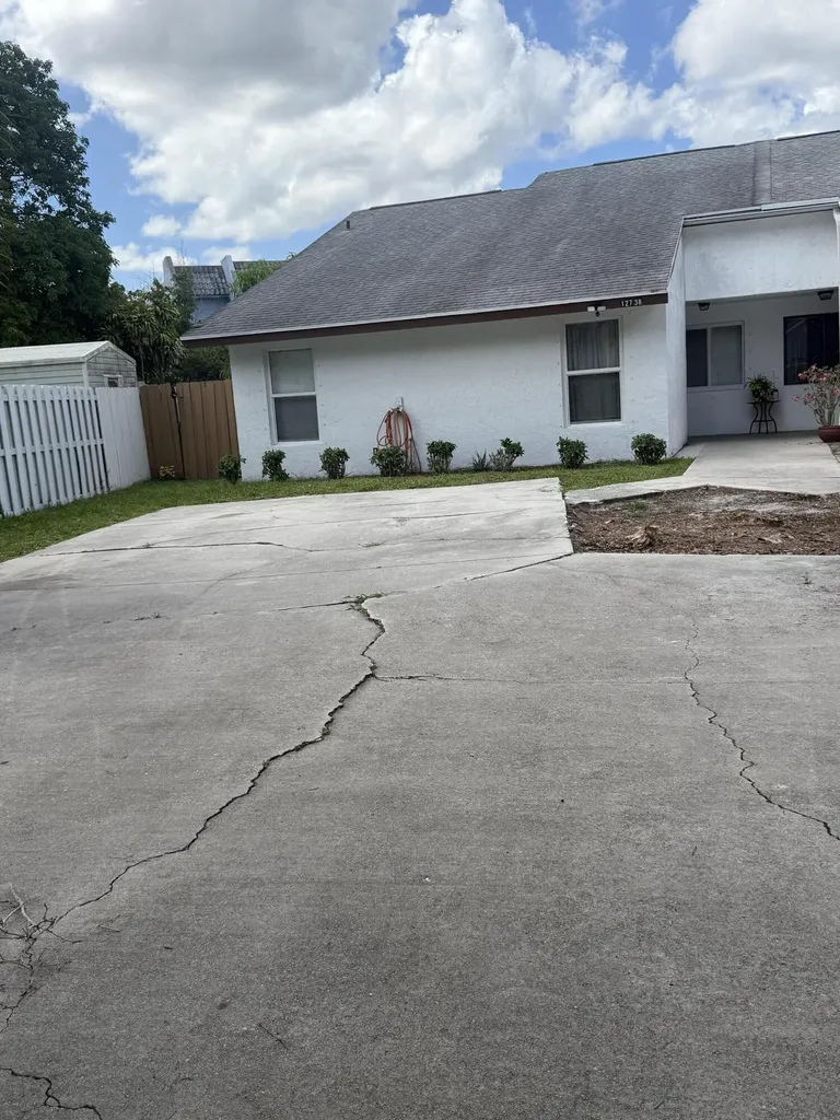 12738 Peconic Court Wellington FL 33414