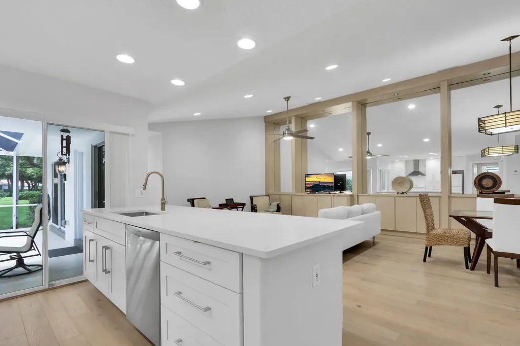 7904 Chapman Oak Court Palm Beach Gardens FL 33410