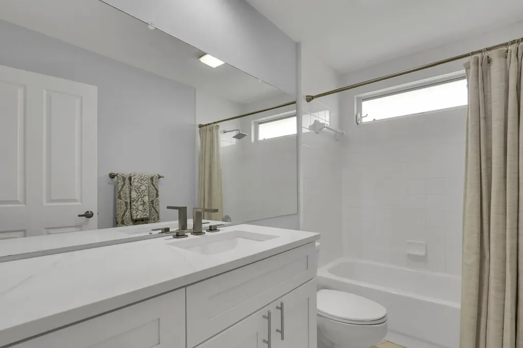 7904 Chapman Oak Court Palm Beach Gardens FL 33410