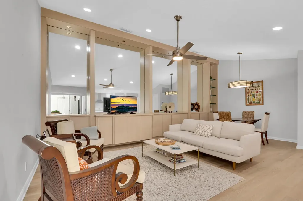7904 Chapman Oak Court Palm Beach Gardens FL 33410