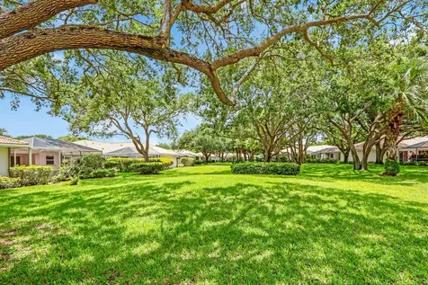 7904 Chapman Oak Court Palm Beach Gardens FL 33410