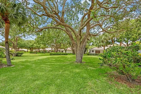 7904 Chapman Oak Court Palm Beach Gardens FL 33410