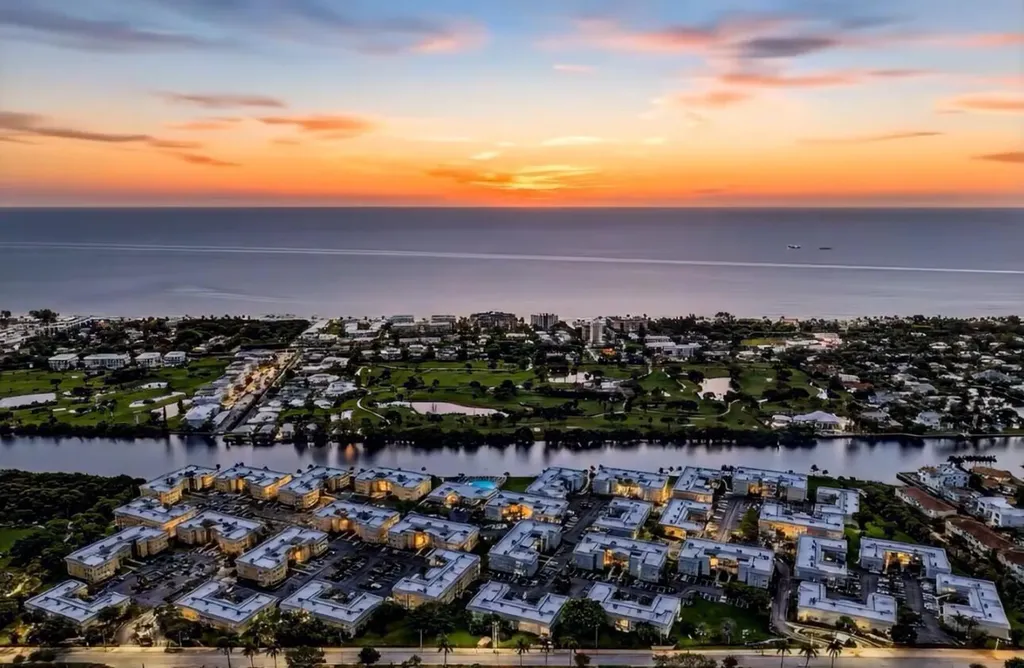18 Colonial Club Drive Boynton Beach FL 33435