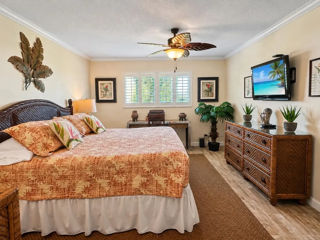 18 Colonial Club Drive Boynton Beach FL 33435