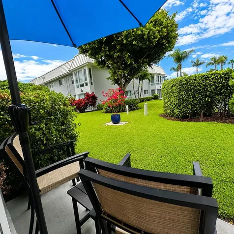 18 Colonial Club Drive Boynton Beach FL 33435