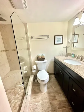 18 Colonial Club Drive Boynton Beach FL 33435
