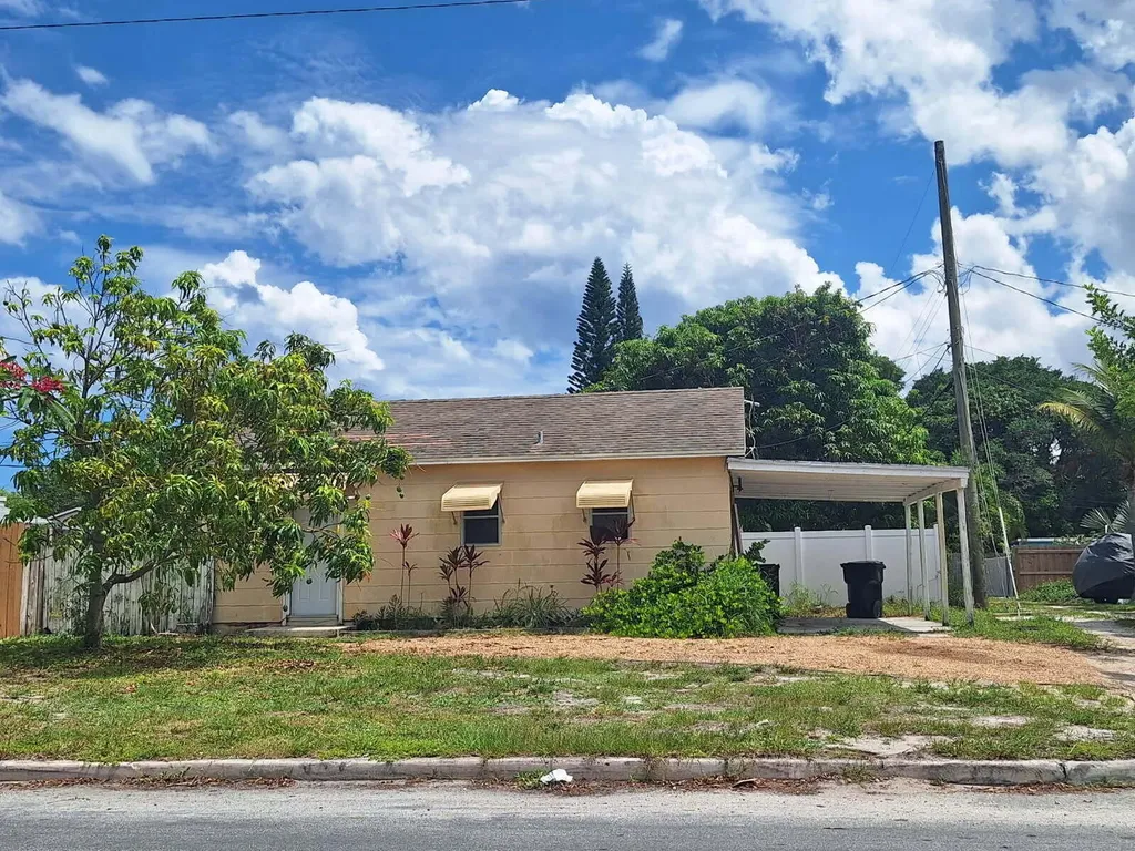 1231 N F Street Lake Worth Beach FL 33460