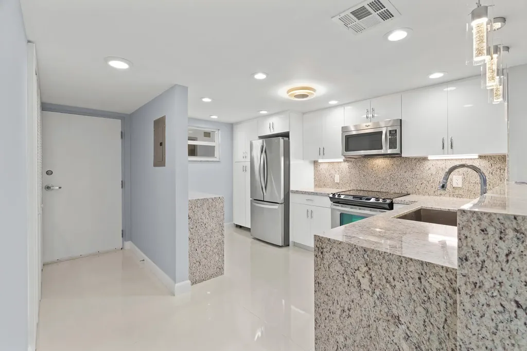 3580 S Ocean Boulevard South Palm Beach FL 33480