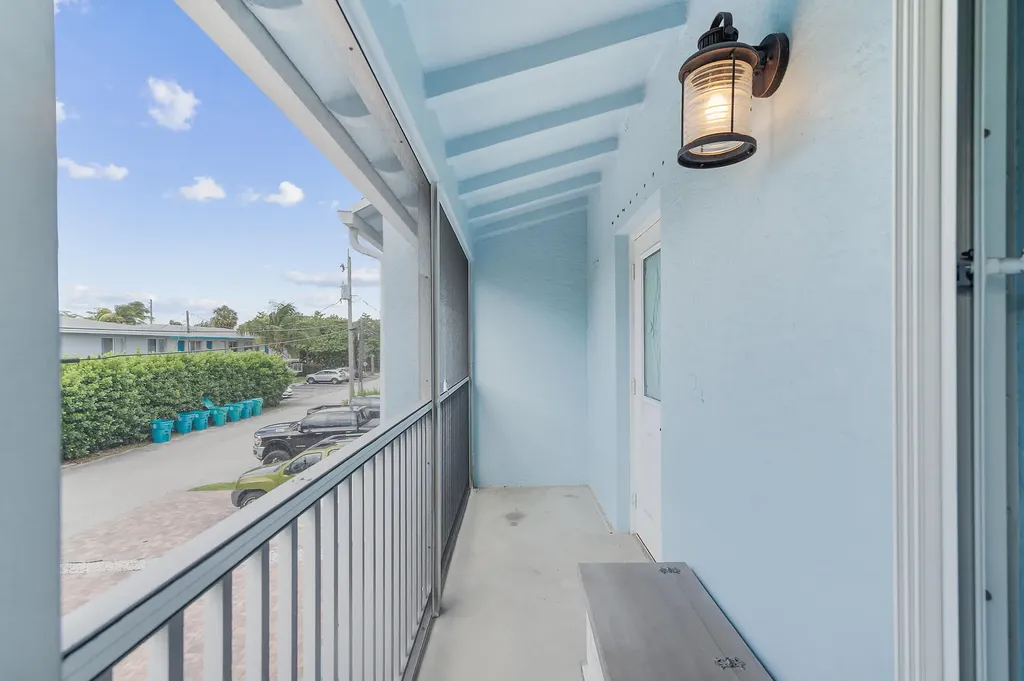 718 Rider Road Boynton Beach FL 33435