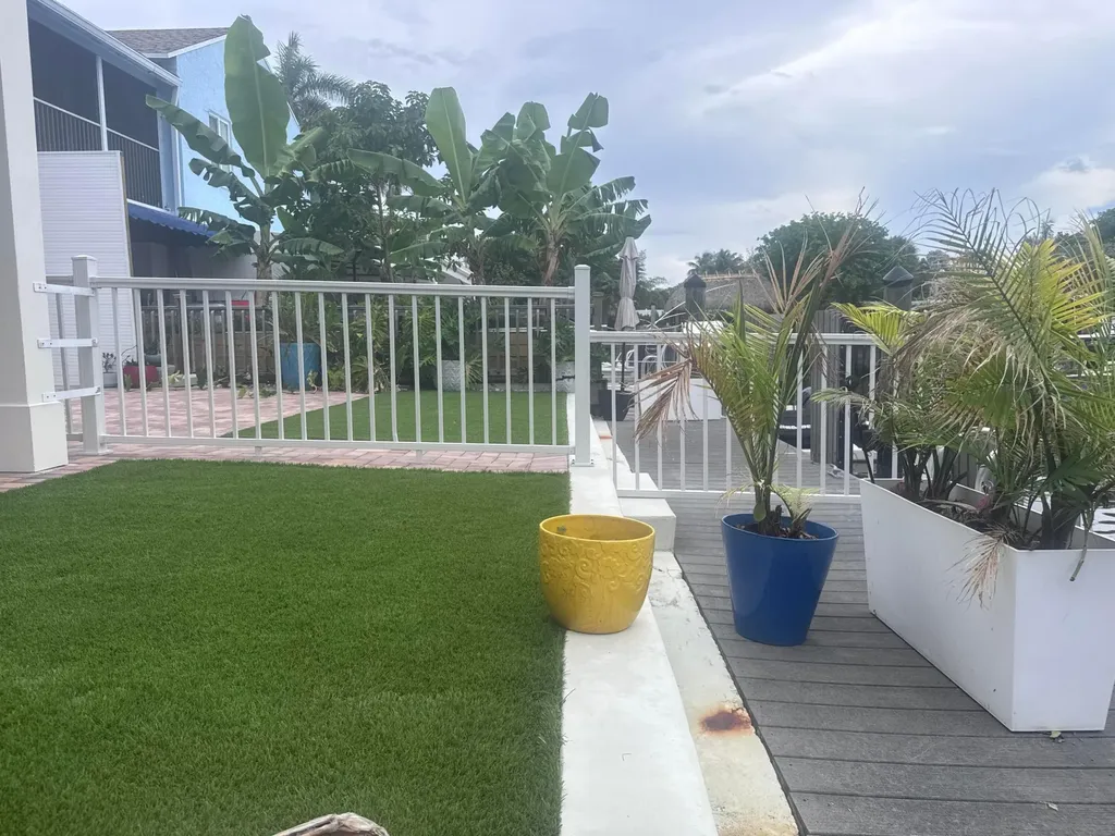 718 Rider Road Boynton Beach FL 33435