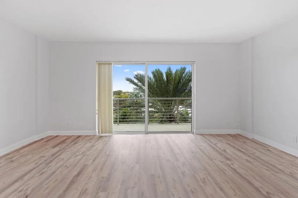2900 NE 30th Street Fort Lauderdale FL 33306