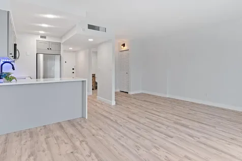 2900 NE 30th Street Fort Lauderdale FL 33306