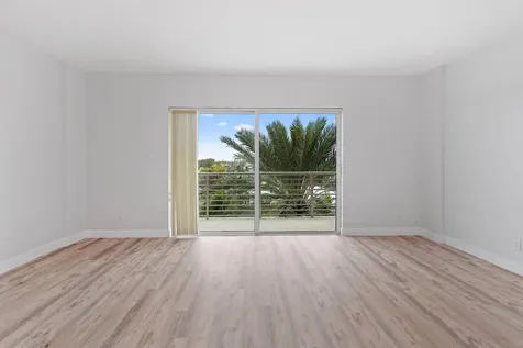 2900 NE 30th Street Fort Lauderdale FL 33306