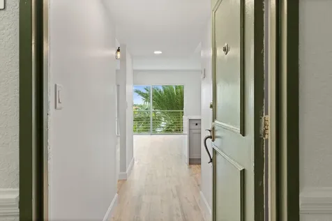2900 NE 30th Street Fort Lauderdale FL 33306