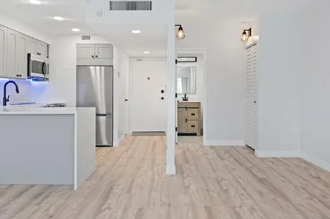 2900 NE 30th Street Fort Lauderdale FL 33306