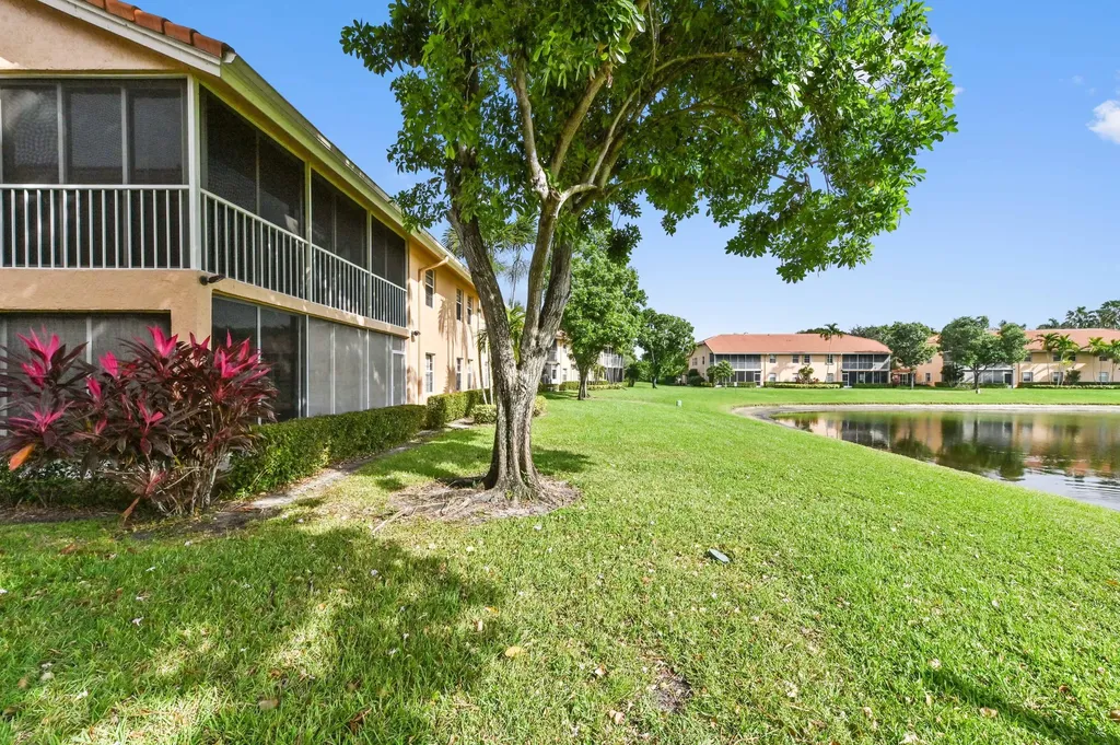9553 Shadybrook Drive Boynton Beach FL 33437