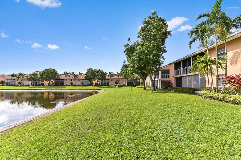 9553 Shadybrook Drive Boynton Beach FL 33437