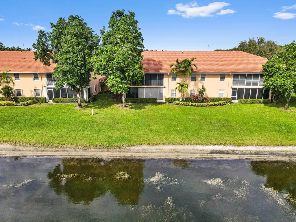 9553 Shadybrook Drive Boynton Beach FL 33437