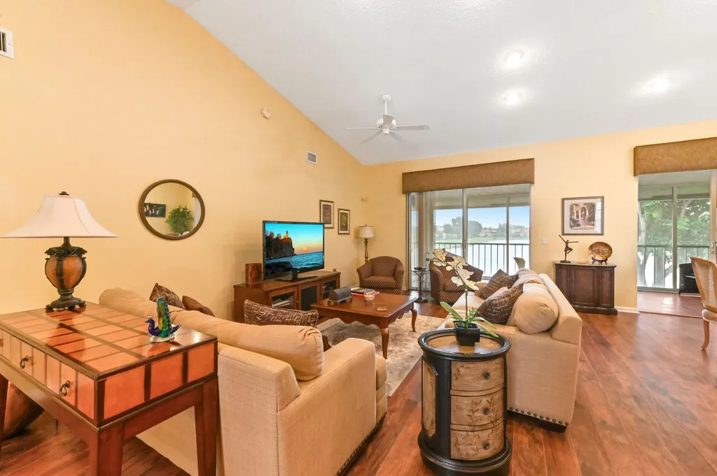 9553 Shadybrook Drive Boynton Beach FL 33437