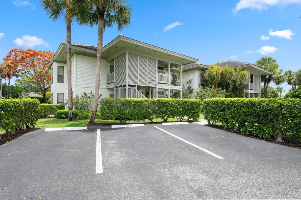 11818 Pebblewood Drive Wellington FL 33414