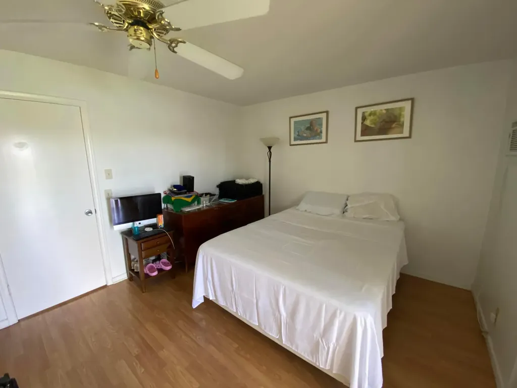 71 Berkshire West Palm Beach FL 33417