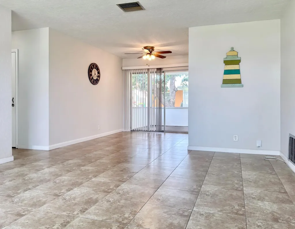 4510 NW 46th Street Tamarac FL 33319
