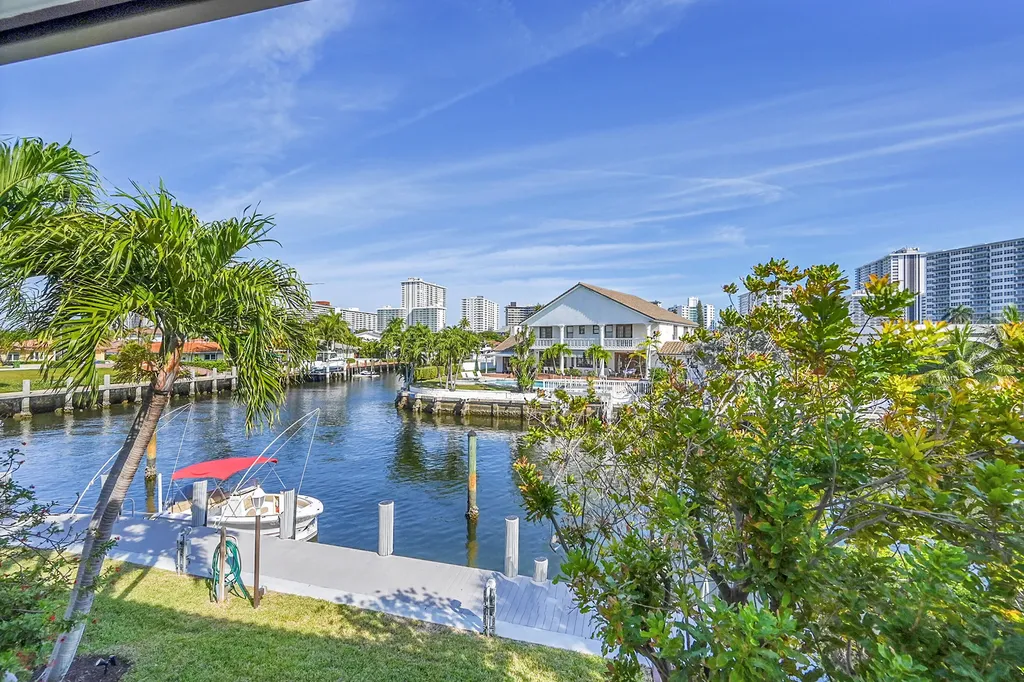 3655 NE 32nd Avenue Fort Lauderdale FL 33308