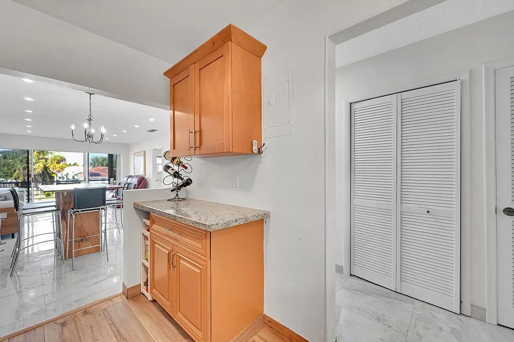 3655 NE 32nd Avenue Fort Lauderdale FL 33308