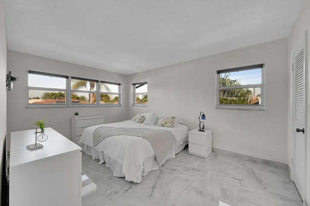 3655 NE 32nd Avenue Fort Lauderdale FL 33308