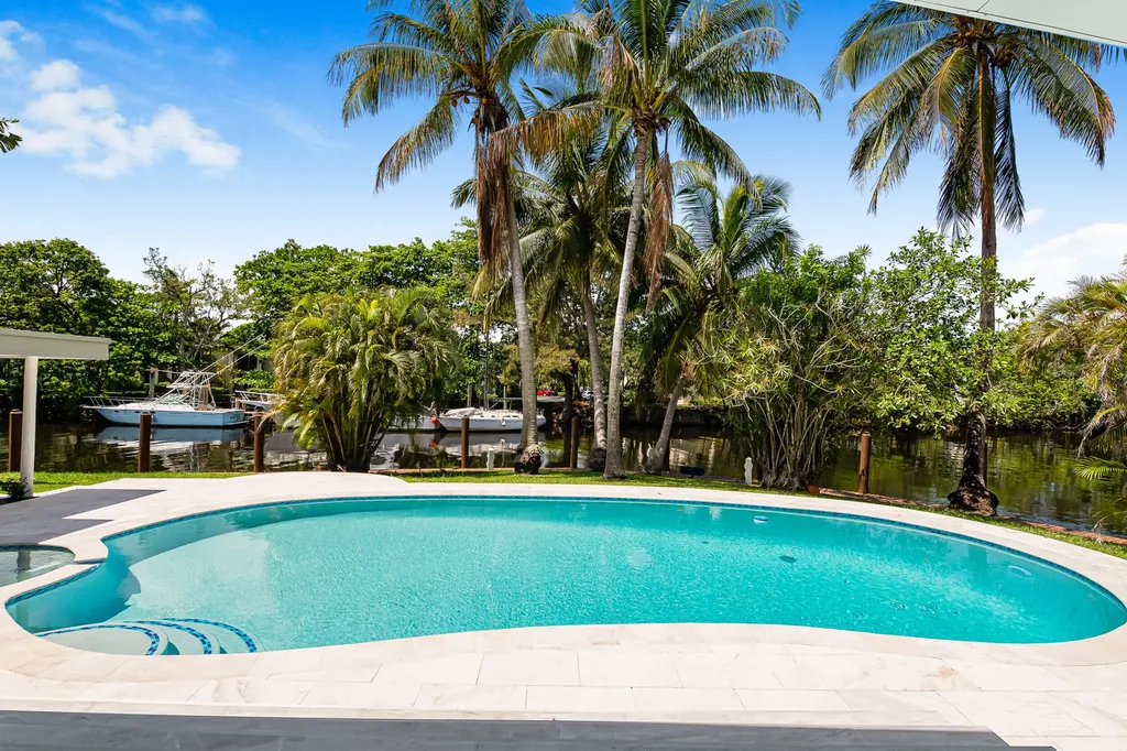 2637 Sugarloaf Lane Fort Lauderdale FL 33312