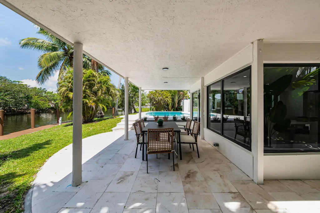 2637 Sugarloaf Lane Fort Lauderdale FL 33312