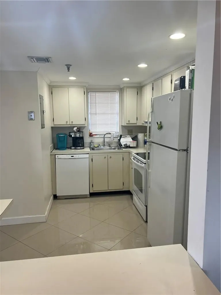 3001 W Rolling Hills Circle Davie FL 33328