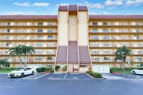 3001 W Rolling Hills Circle Davie FL 33328