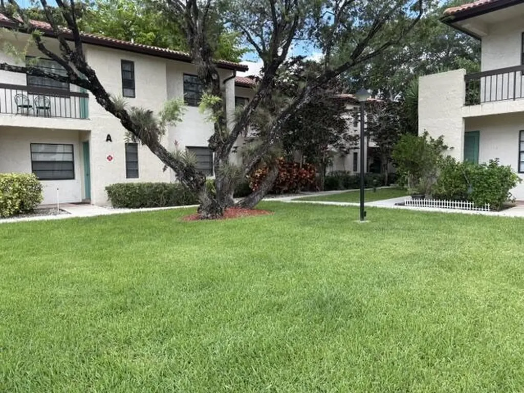 21866 Cypress Circle Boca Raton FL 33433