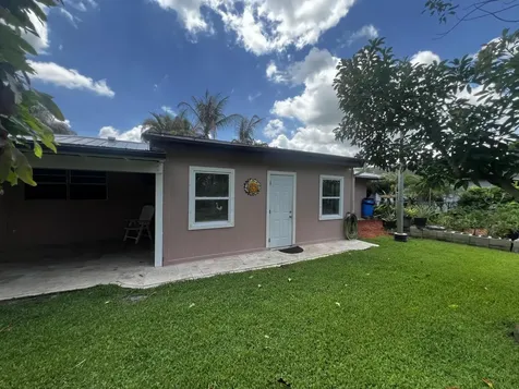 173 SE Fallon Drive Port St Lucie FL 34983