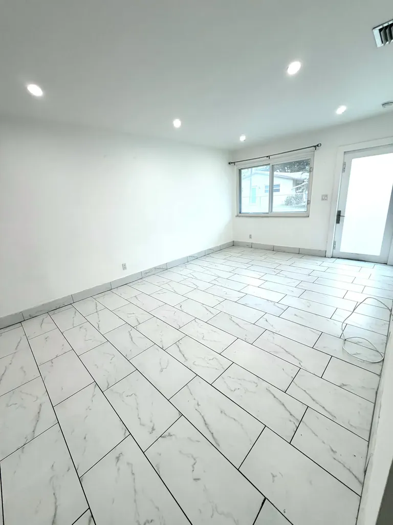 4665 SW 33rd Avenue Fort Lauderdale FL 33312