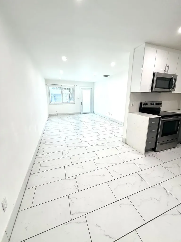 4665 SW 33rd Avenue Fort Lauderdale FL 33312