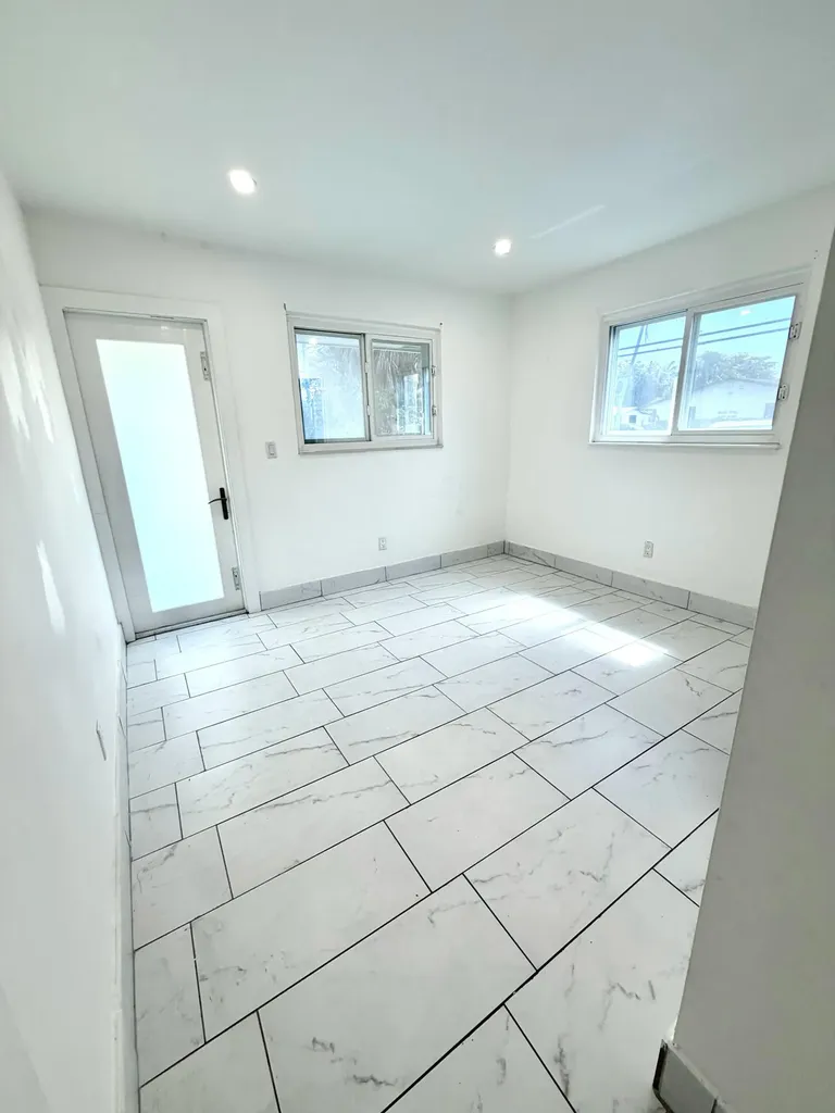4665 SW 33rd Avenue Fort Lauderdale FL 33312