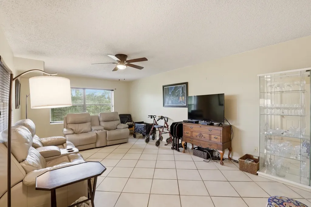 6604 Dryden Court Boynton Beach FL 33436