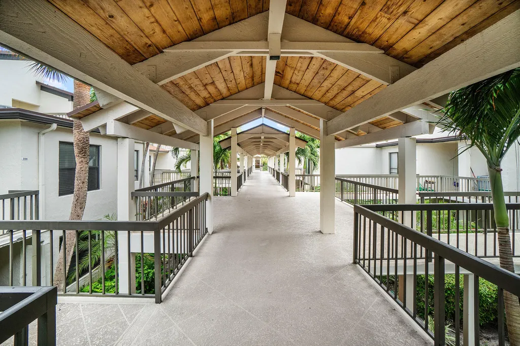 830 Greensward Court Delray Beach FL 33445