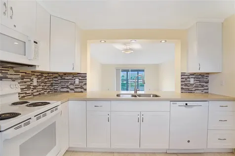 111 SE 3rd Avenue Dania Beach FL 33004
