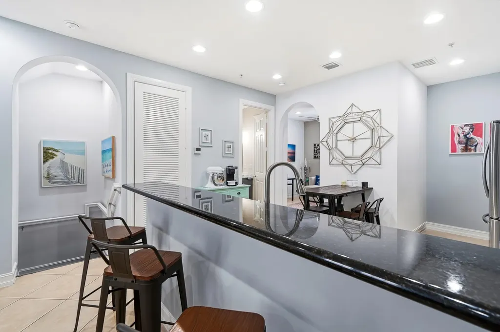 2265 NE 9th Avenue Wilton Manors FL 33305