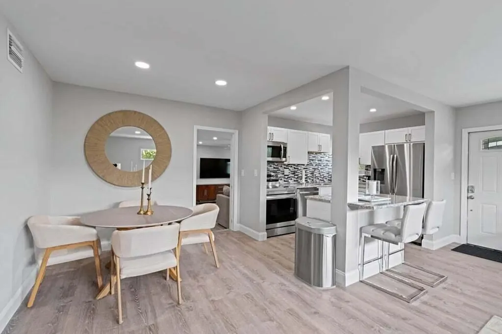 2312 Spanish Trail Delray Beach FL 33483