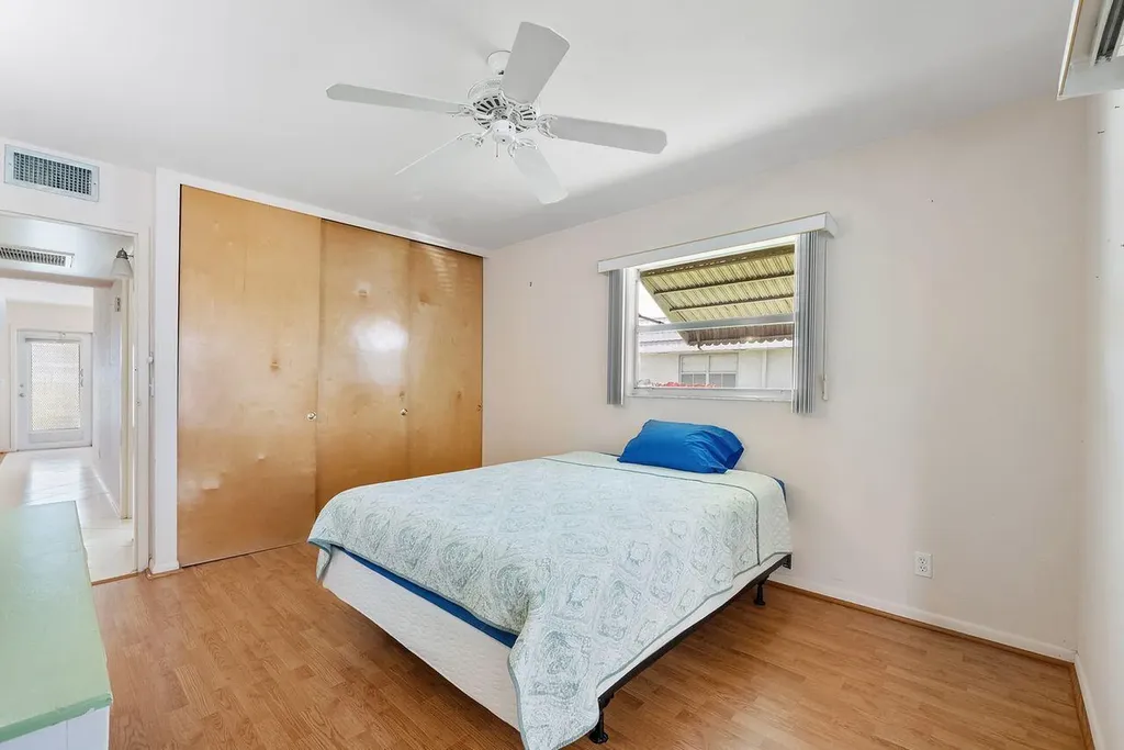 9 Valencia Trail Delray Beach FL 33446